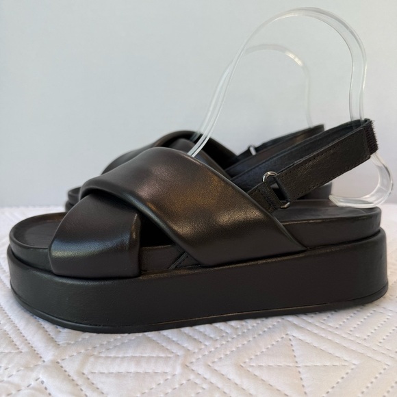 Anthropologie Silent D Pier Slingback Platform
Sandals Size 38 - Picture 4 of 10